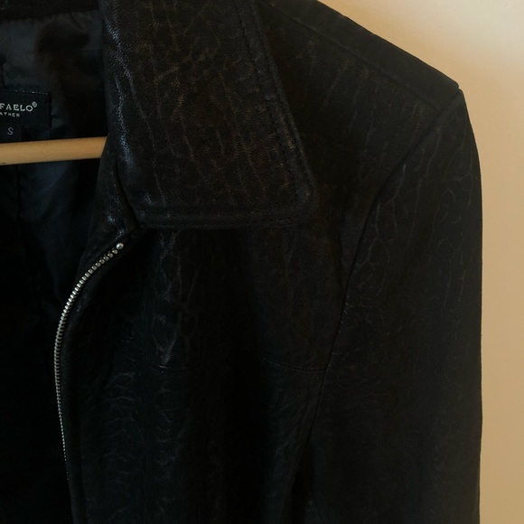 Beautiful patterned leather jacket - Picture 3 of 7